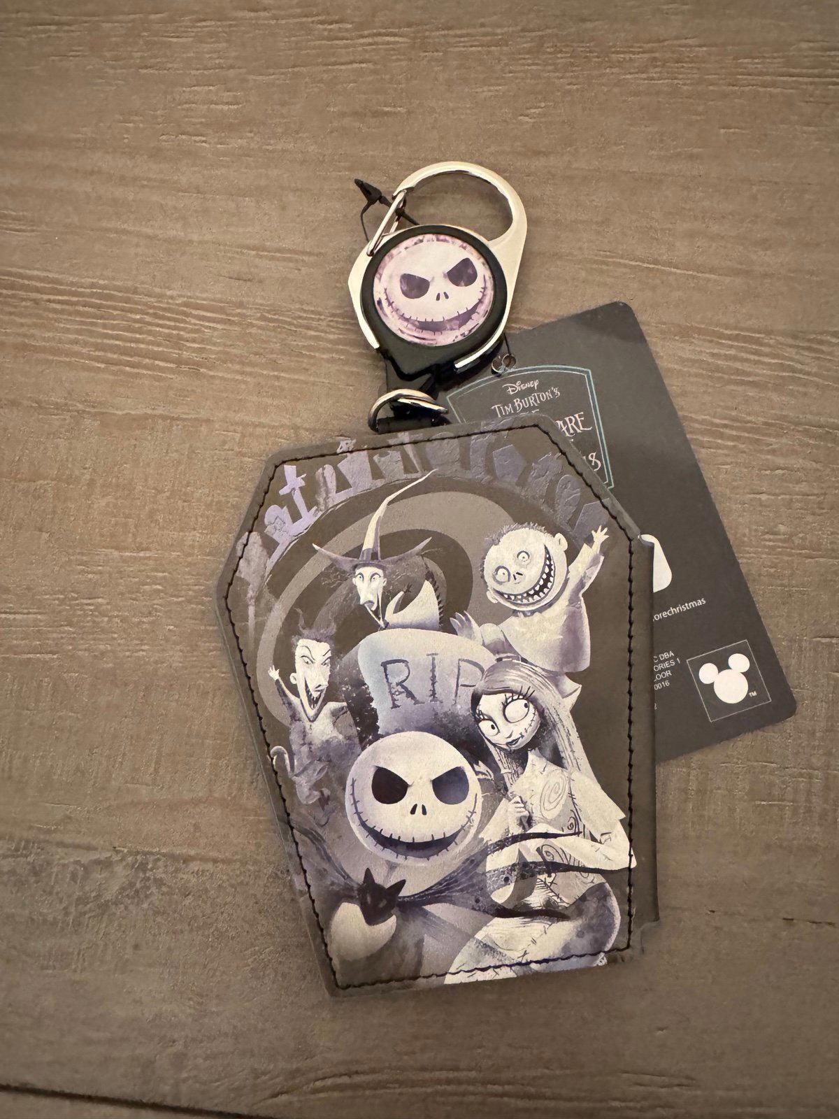 Disney The Nightmare Before Christmas Characters Coffin Retractable Lanyard